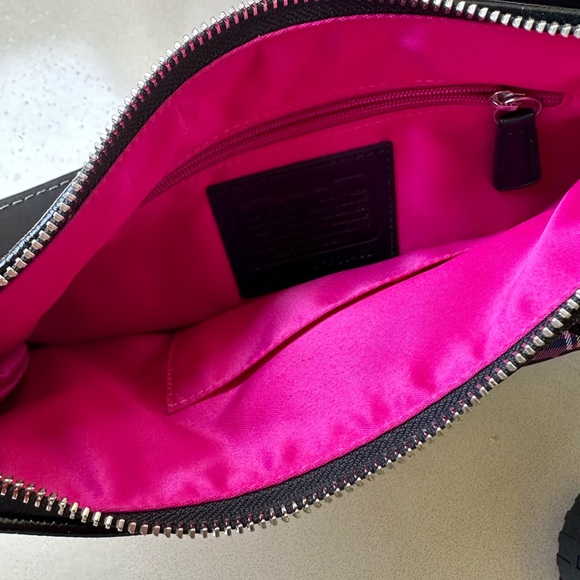 Coach Shoulder Bag - Picture 6 of 6